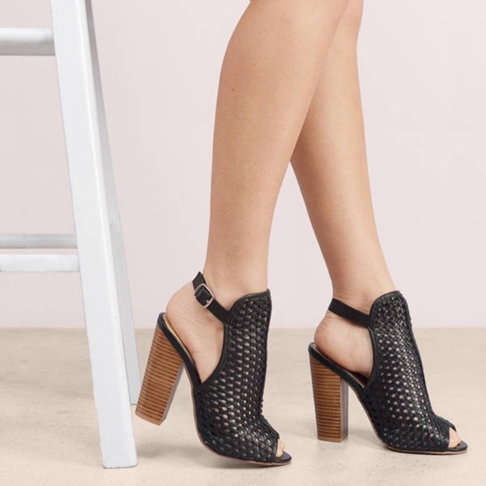 Kristin Cavallari by Chinese Laundry heels